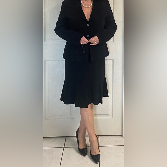 Bianca Nygard Black Blazer and Skirt Set Size 12 - Picture 3 of 13